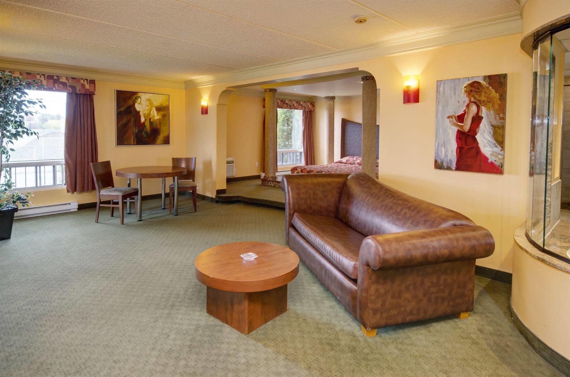Motel Labarre Longueuil Eksteriør bilde