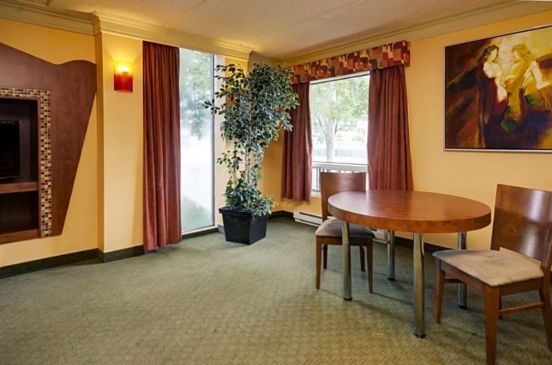 Motel Labarre Longueuil Eksteriør bilde